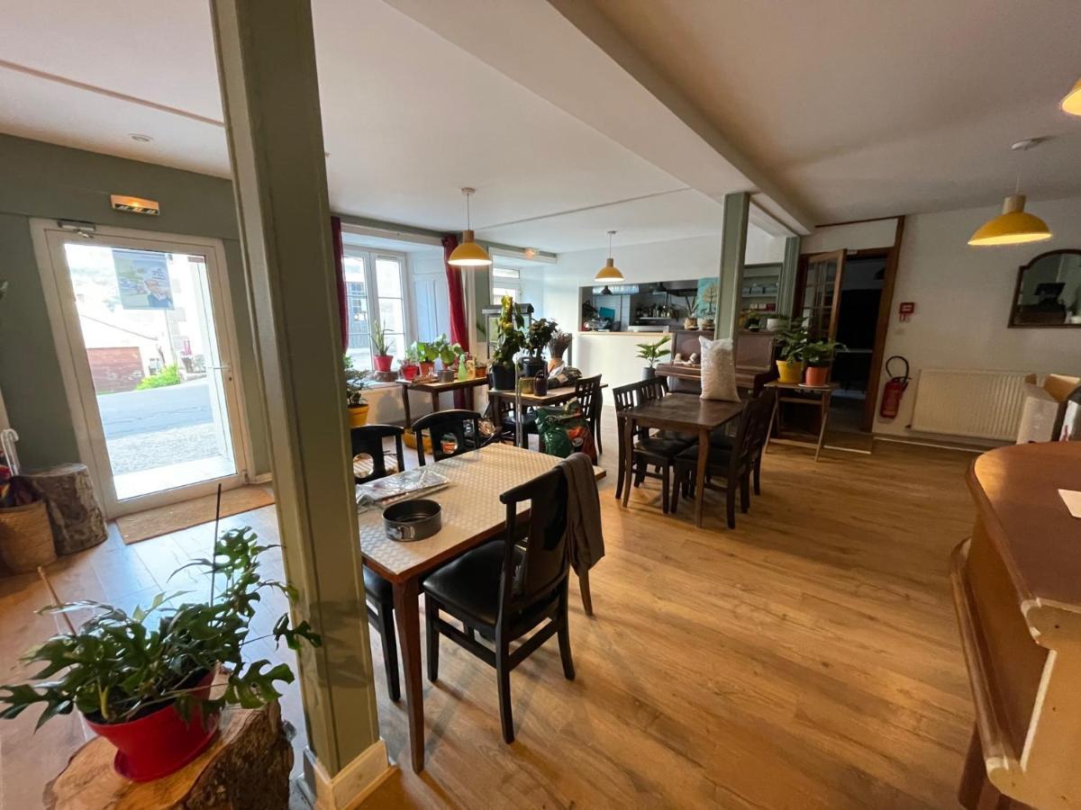 Auberge Des Trois Rivieres Condat  Kültér fotó